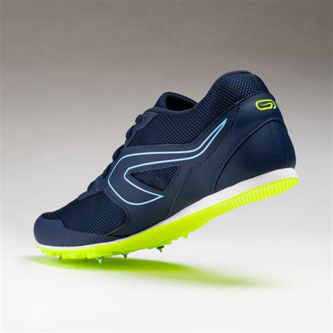 Atletiekschoenen en spikes .